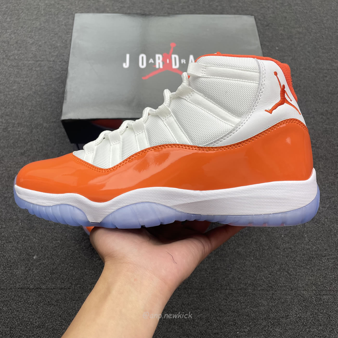 Air Jordan 11 Florida Gators White Orange (9) - newkick.vip